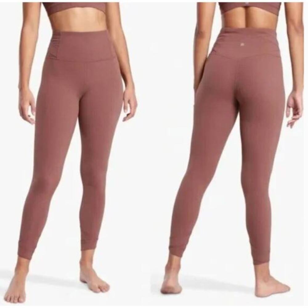 Athleta elation Pirouette 7/8 tight mauve